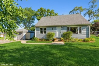 18148 W Big Oaks Rd, Grayslake, IL 60030