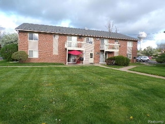 125 E van Riper Rd Unit 3, Fowlerville, MI 48836