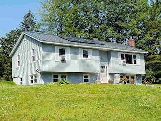 16 Pearce Cir, Bellows Falls, VT 05101