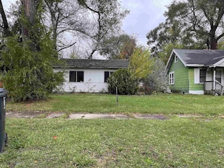 3205 Holly Ave, Flint, MI 48506