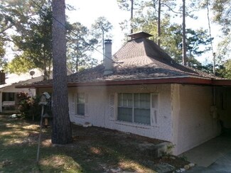 1412 E Lakeshore Dr, Carriere, MS 39426