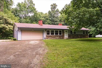 104 Hillcrest Rd, Coatesville, PA 19320