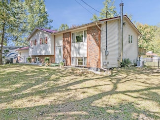 4250 Herr Fieldhouse Rd, Southington, OH 44470