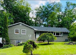 128 Upper High Crest Dr, West Milford, NJ 07480
