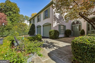 650 Moores Mill Rd NW Unit 19, Atlanta, GA 30327