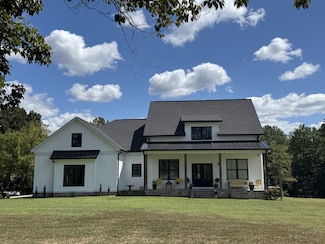 314 Oakmere Ln, Lafayette, TN 37083