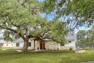 1133 Horseshoe Falls, Bandera, TX 78003