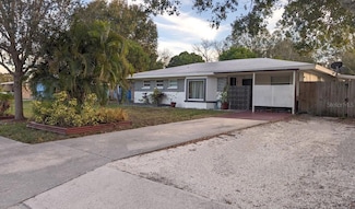 3834 Prudence Dr, Sarasota, FL 34235