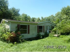 2861 Sunset Dr, MacY, IN 46951