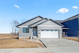 4943 Dostal Ct SW, Cedar Rapids, IA 52404