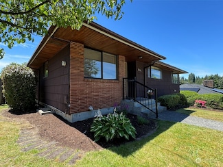 3015 SW 115th St, Seattle, WA 98146
