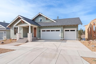 3023 NW Polarstar Ave, Bend, OR 97703