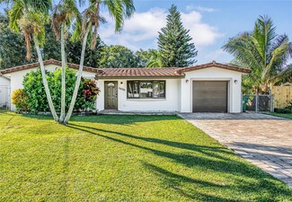 5630 SW 54th Ct, Davie, FL 33314