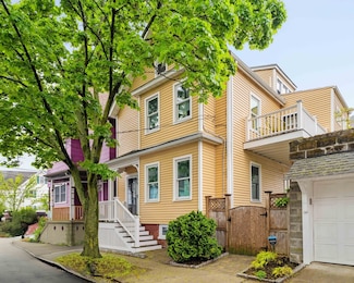 31 Dickinson St, Somerville, MA 02143