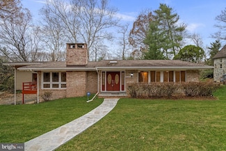 7711 Arrowood Ct, Bethesda, MD 20817