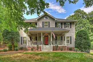 261 Pat Stough Ln, Davidson, NC 28036