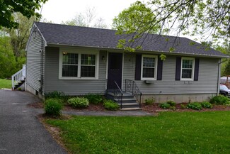 90 Saint James Ave, Lee, MA 01238