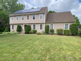 15 Hemlock Dr, Northborough, MA 01532