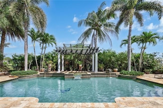 12561 N Stonebrook Cir, Davie, FL 33330