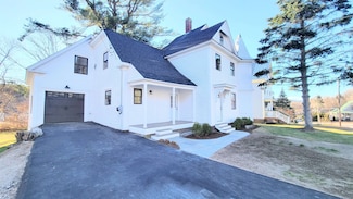 12 Washington St, Ashland, NH 03217