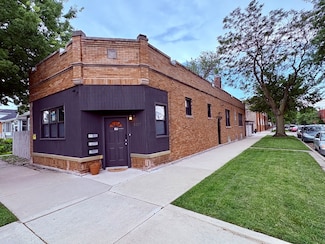 5257 W Eddy St Unit 2, Chicago, IL 60641