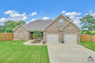 81 Rowland Cir, Byron, GA 31008
