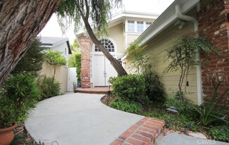 7526 W 81st St, Los Angeles, CA 90045