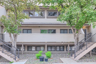 8932 Neill Lake Rd Unit 112, Eden Prairie, MN 55347