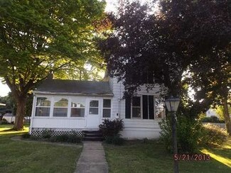 102 S Mabel St, Davis Junction, IL 61020