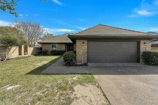 7101 Stonehaven Ct, Fort Worth, TX 76179