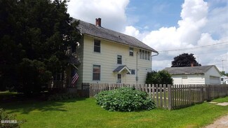412 E Ridge St, Mount Carroll, IL 61053