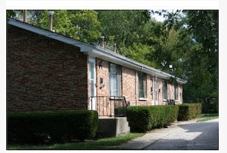 239 N Hager Ave, Barrington, IL 60010