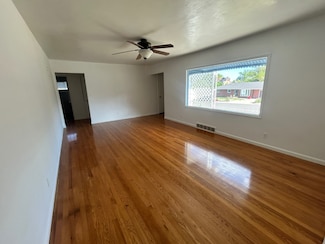 408 7th Ave W, Benkelman, NE 69021
