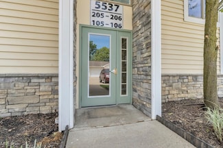 5537 Beavercrest Dr Unit 106, Lorain, OH 44053