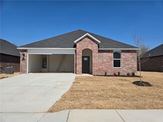 4346 Florentina Ave, Springdale, AR 72764