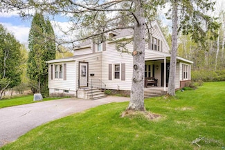 2200 Kenwood Dr, Duluth, MN 55811