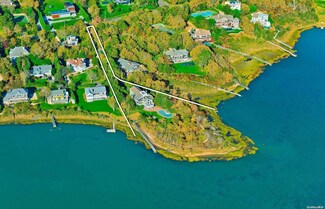 134 Middle Pond Rd, Southampton, NY 11968