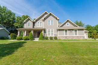 7226 Breton Woods Ct, Kalamazoo, MI 49009