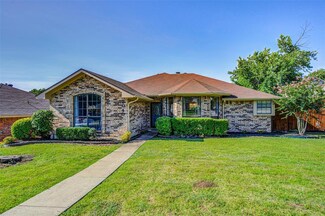 2040 Robin Hill Ln, Carrollton, TX 75007