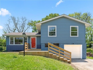 4905 E 40th Place, Kansas City, MO 64130