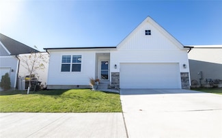 2202 Barry Dr, Adel, IA 50003