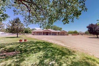 2686 Della Rd SW, Albuquerque, NM 87105
