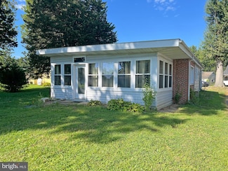 56 Farmdale Rd, Earleville, MD 21919