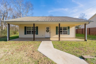 380 Walnut Ave, Trenton, GA 30752