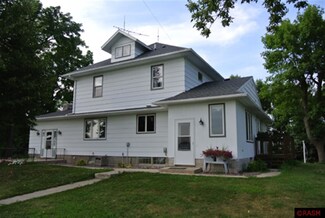 31819 581st Ave, Winthrop, MN 55396