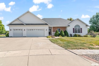 205 Willow Bay Ct, Sherman, IL 62684
