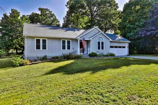 9 Catherine St, Nashua, NH 03060