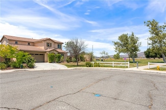 27071 Red Rock Ct, Sun City, CA 92585