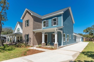 106 Meigs Dr, Shalimar, FL 32579