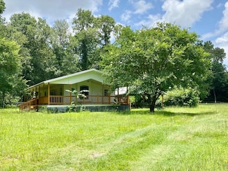 1510 Hughes Rd, Lufkin, TX 75901